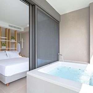 Noemie Luxury Suites